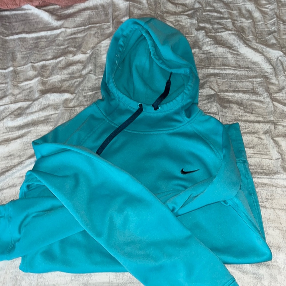 Nike sweatshirt